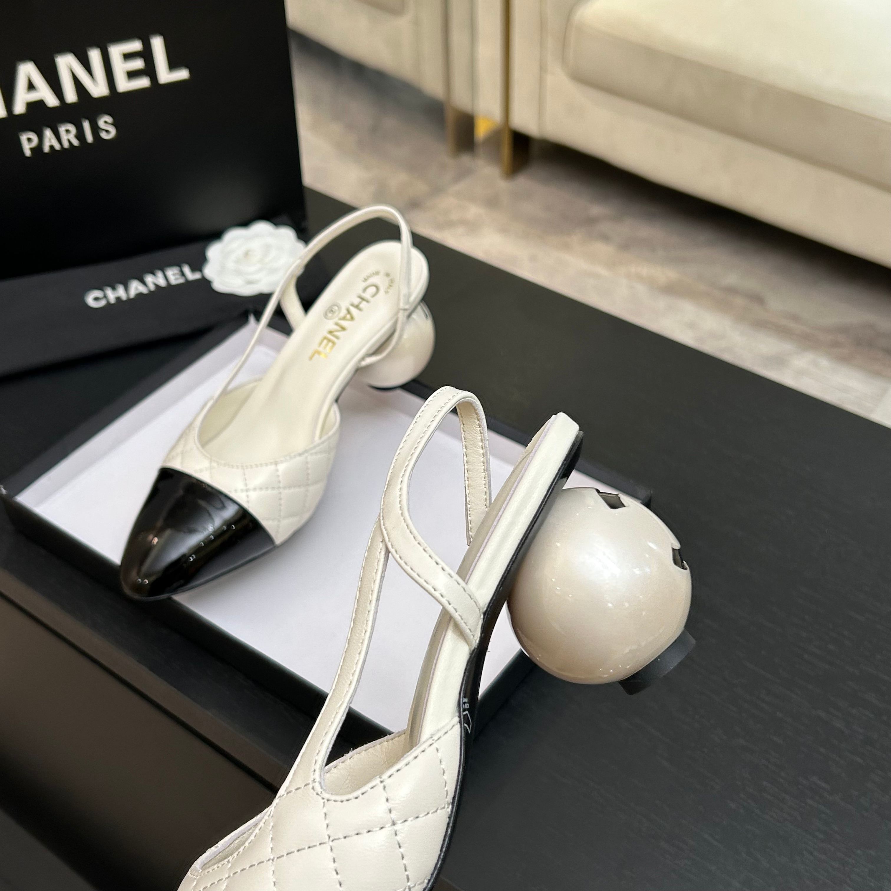 Women's high heels